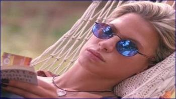 -man-who-made-husbands-jealous-s01-1997-image-1-14.jpg