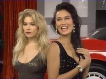 ina-applegate-married-with-children-s5e6-image-1-6.jpg