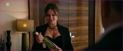 rintsipnye-v-pitere-s01e01-2025-hd-1080p-image-1-4.jpg