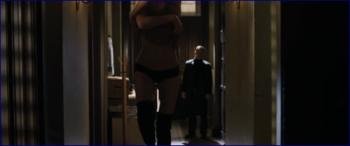 608979408_olga-kurilenko-max-payne-image-1-9.jpg