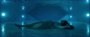 kurylenko-les-traducteurs-2019-hd-1080p-image-1-15.jpg