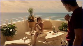 608981589_olga-kurylenko-magic-city-image-1-7.jpg