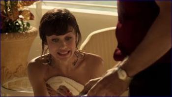 608981593_olga-kurylenko-magic-city-image-1-9.jpg