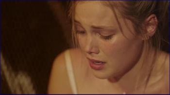 livia-holt-cloak-and-dagger-s01e01-720p-image-1-11.jpg