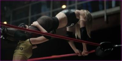 mack-kelli-berglund-aj-mendez-heels-s02e03-05-2023.jpg