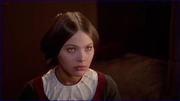 nella-muti-liv-ullmann-leonor-1975-720p-image-1-10.jpg