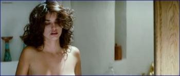 elope-cruz-los-abrazos-rotos-2009-1080p-image-1-15.jpg