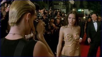 asmussen-nude-femme-fatale-2002-hd-1080p-image-1-3.jpg