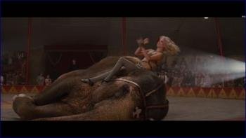 n-water-for-elephants-2011-1080p-bluray-image-1-12.jpg