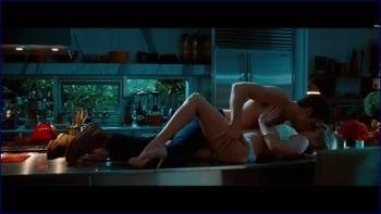 rspoon-this-means-war-2012-1080p-bluray-image-1-11.jpg