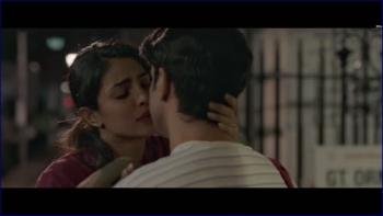 iyanka-chopra-the-sky-is-pink-2019-1080p-image-1-3.jpg