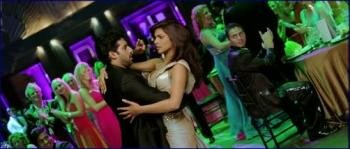 169011_priyanka-chopra-desi-girl_dostana-image-1-5.jpg