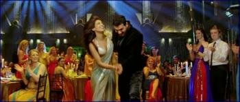 169015_priyanka-chopra-desi-girl_dostana-image-1-7.jpg