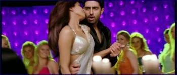 69033_priyanka-chopra-desi-girl_dostana-image-1-12.jpg