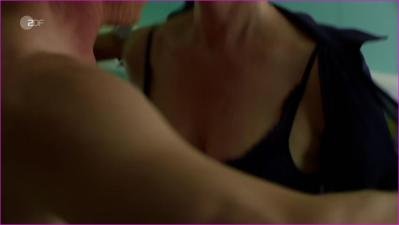 rigitte-zeh-dr-nice-s02e03-2024-hd-1080p-image-1-6.jpg