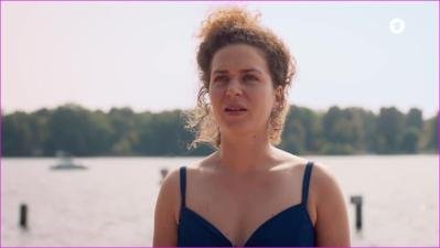 r-ballett-satire-in-serie-s01e05-2021-hd-1080p-ima.jpg