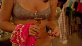 agnes-bruckner-anna-nicole-2013-hd-1080p-image-1-9.jpg