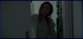 ka-grochowska-hold-tight-2022-s1e2-1080p-image-1-5.jpg