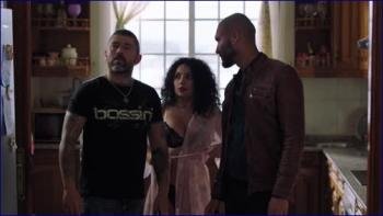 vir-sin-permiso-s01e03-07-2018-hd-1080p-image-1-13.jpg