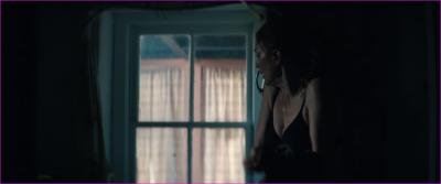 julianne-moore-echo-valley-2025-hd-1080p-image-1-8.jpg
