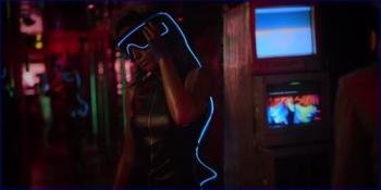 onitzer-osmosis-s01e01-08-2019-hd-1080p-image-1-15.jpg