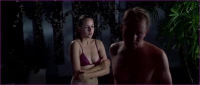 -sobieski-the-glass-house-2001-hd-1080p-image-1-10.jpg