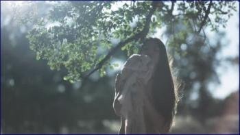 550_iren-levy-the-snow-queen-2013-1080p-image-1-10.jpg