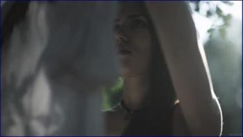 554_iren-levy-the-snow-queen-2013-1080p-image-1-13.jpg