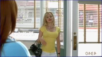 618689374_mena-suvari-beauty-shop-2005-image-1-13.jpg