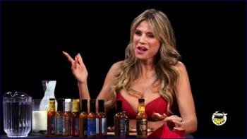 eidi-klum-hot-ones-s24e05-2024-hd-1080p-image-1-13.jpg