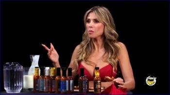 eidi-klum-hot-ones-s24e05-2024-hd-1080p-image-1-14.jpg