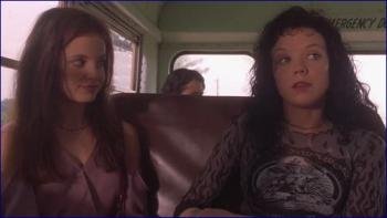 90551_mena-suvari-the-rage-carrie-2-1999-image-1-3.jpg
