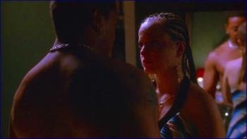 618690303_mena-suvari-stuck-2007-image-1-4.jpg