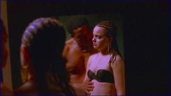618690311_mena-suvari-stuck-2007-image-1-9.jpg