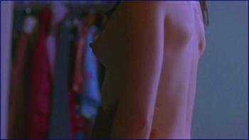 618690318_mena-suvari-stuck-2007-image-1-14.jpg