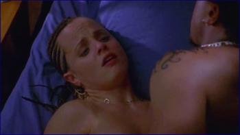 618690321_mena-suvari-stuck-2007-image-1-15.jpg
