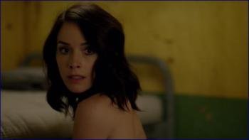 l-spencer-timeless-s01e01-2016-hd-1080p-image-1-12.jpg
