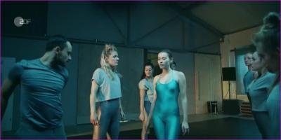 tke-tod-von-freunden-s01e02-2021-hd-720p-image-1-3.jpg