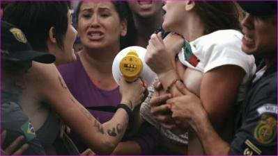 bora-ozorio-daughters-of-eve-filhas-de-eva-s01e08e.jpg