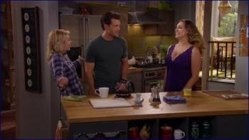 hbert-one-big-happy-s01e02-2015-hd-1080p-image-1-4.jpg