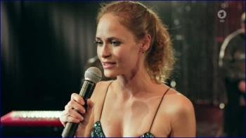 david-wenn-s-um-liebe-geht-2019-hd-720p-image-1-10.jpg