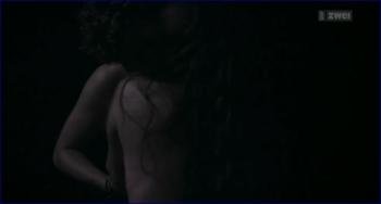 -bloch-sitting-next-to-zoe-2013-hd-1080p-image-1-3.jpg