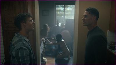 n-esmarelda-jennifer-holland-peacemaker-s02e02-202.jpg