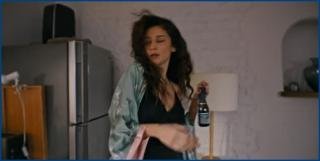 -kurkova-otkrytyy-brak-s02e02-2025-1080p-image-1-5.jpg