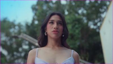 2_sue-ramirez-flower-girl-2025-hd-1080p-image-1-14.jpg