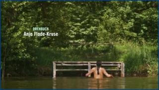 frauen-fur-alle-felle-s01e01-2025-hd-1080p-image-1.jpg