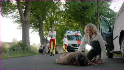 st-praxis-mit-meerblick-s01e10-2021-hd-1080p-image.jpg
