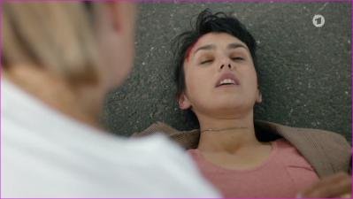 st-praxis-mit-meerblick-s01e10-2021-hd-1080p-image.jpg