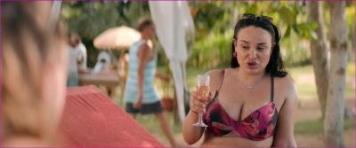 ara-eva-huault-etc-coca-chicas-2025-hd-1080p-image.jpg