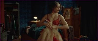 ier-jehnny-beth-differente-2025-hd-1080p-image-1-5.jpg